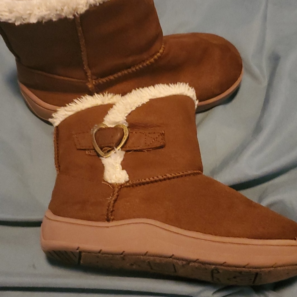 Boots - Picture 2 of 2